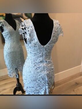 Nikibiki Light Blue Lace V-Neck Midi Dress